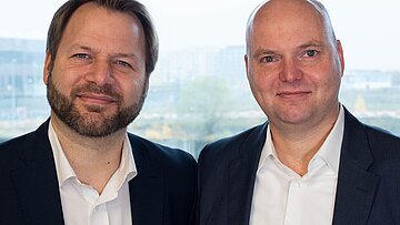 Abbildung des Zertifikatleiters Prof. Dr. Simon A. Fischer und des SPIEGEL-Experten Dr. Uwe Jürgens. Der Klick führt zum Kurs.